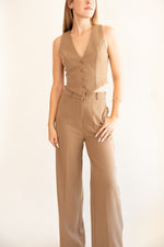 Izel Vest